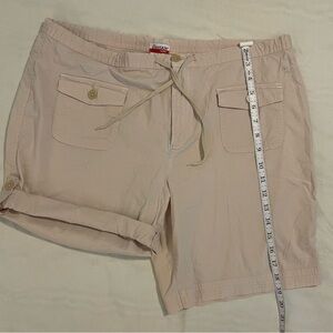 Danskin Women's Beige Cargo Shorts